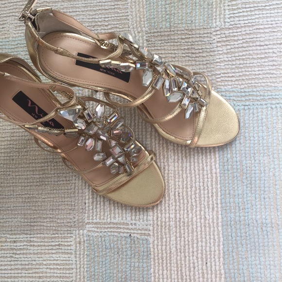 NINA gold heels with rhinestones. - Picture 1 of 8